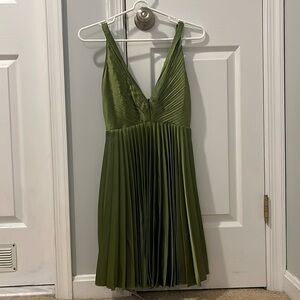 Abercrombie and Fitch pleated green mini dress size XS